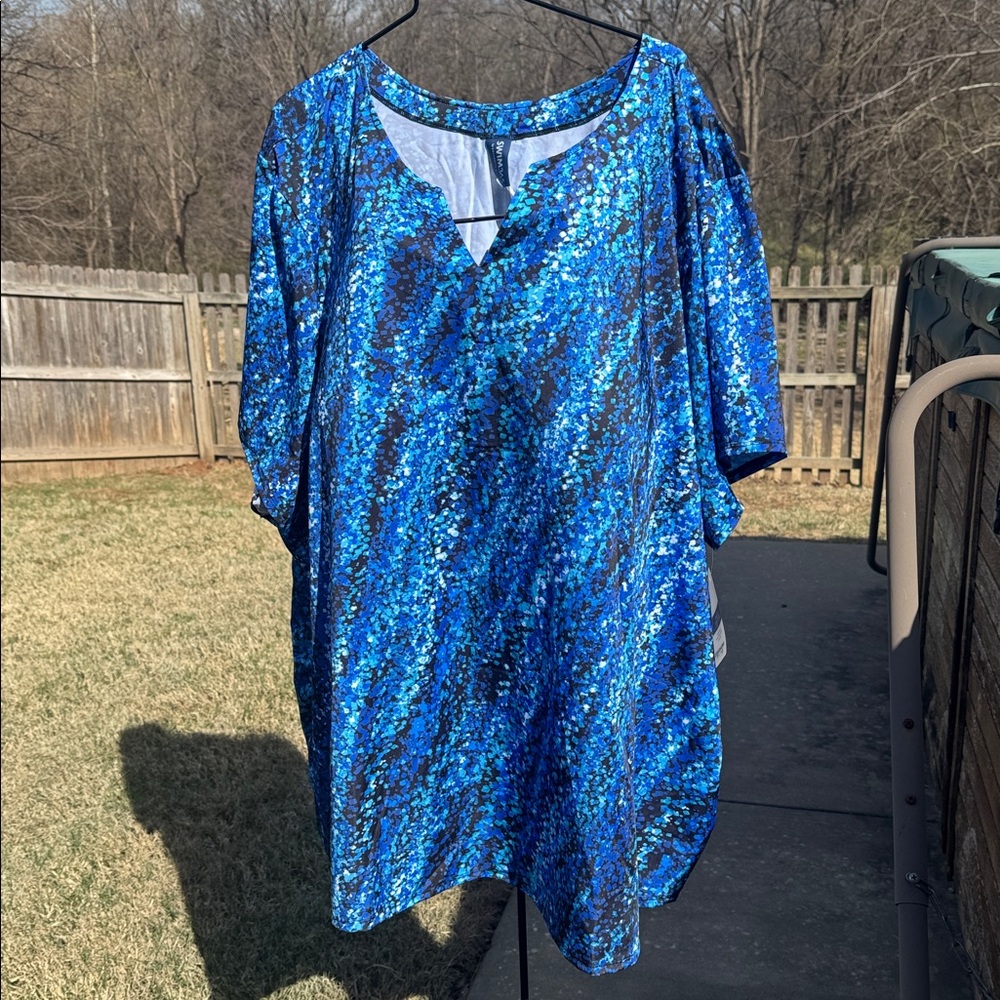 NWT Swim365 Swimming Top Built in Bra sz 40 Beach Tunic Top
Chlorine Resistant